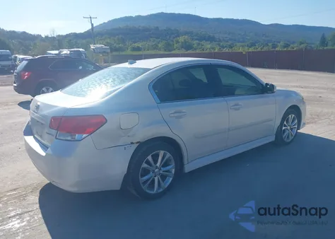 2014 Subaru Legacy 2.5I Limited z USA, uszkodzony, nr VIN 4S3BMBL69E3009746